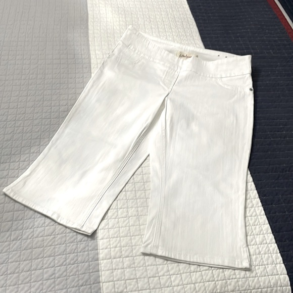 Contrast Pants - BNWOT CONTRAST brand white size 10P capris